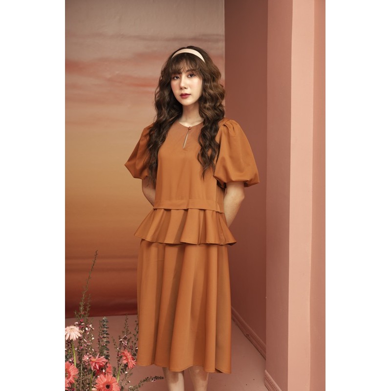 [Mã FATHANG5 giảm 10K đơn 50K] Đầm tay bồng xẻ ngực | BigBuy360 - bigbuy360.vn