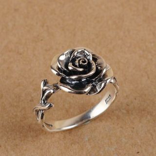 Nhẫn hoa hồng bạc thái