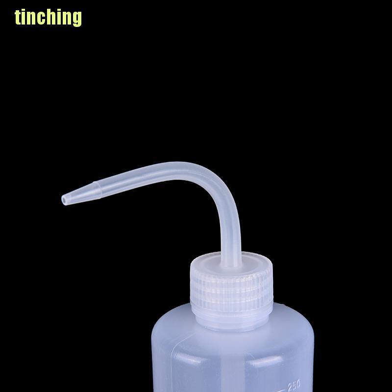 1 Chai Dung Dịch Vệ Sinh Hình Xăm