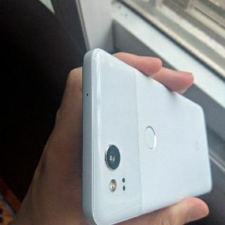 Điện thoại Google Pixel 2 99% nguyên zin