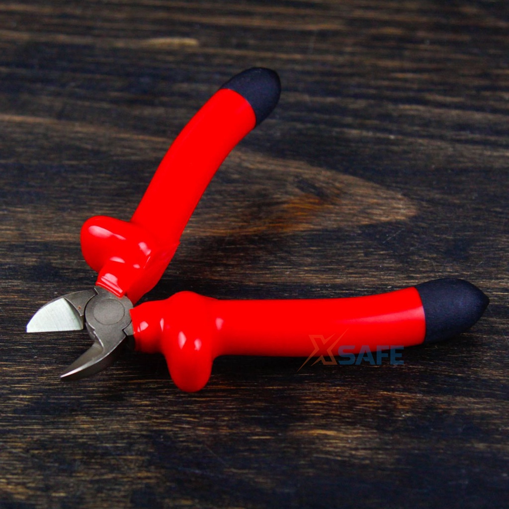 Kìm cắt cách điện 1000V TOTAL THTIP261 6 inch Kềm cắt thép C-rV siêu bền cứng cắt tuốt dây điện kháng điện cao thế 1000V