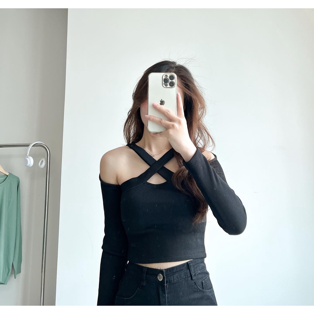 Áo croptop gân  trễ vai đen chéo thời trang Miho house