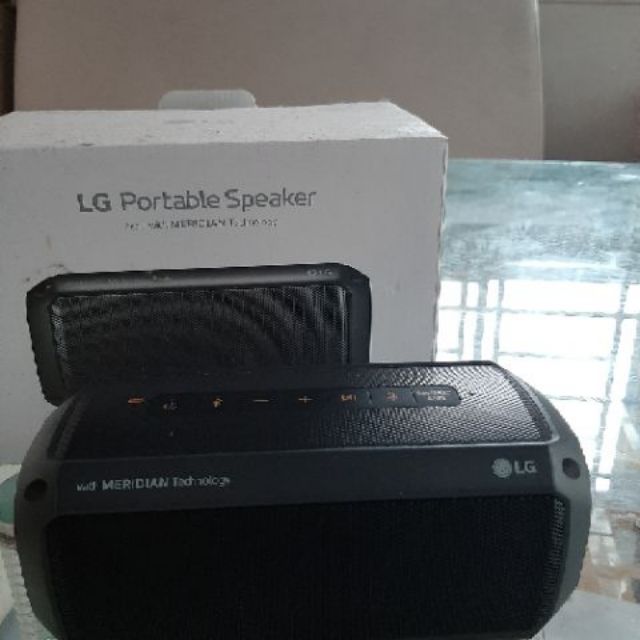 Loa bluetooth LG cực hay âm thanh to bass tress ấm
