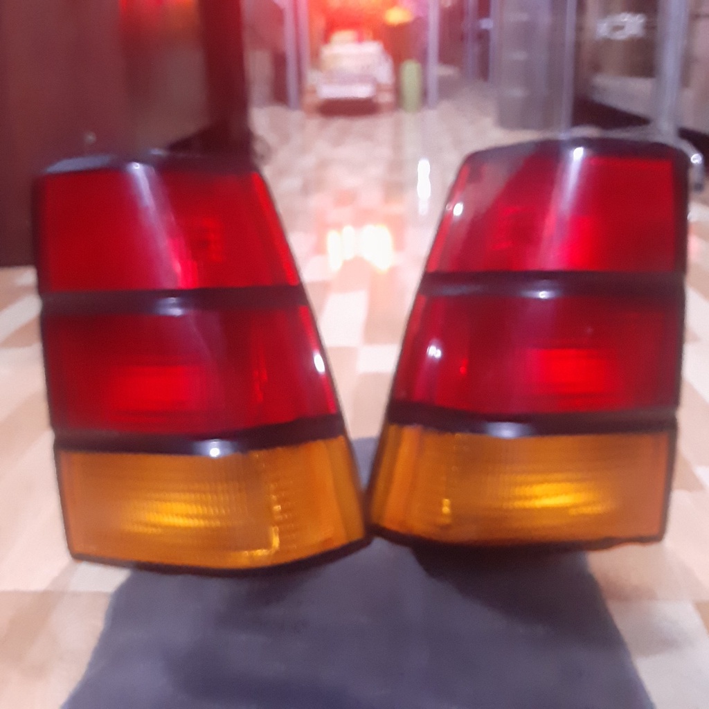 Đèn hậu xe con, lắp xe Daewoo Racer - trái và phải khác nhau (xe tập lái). Hàng Korea