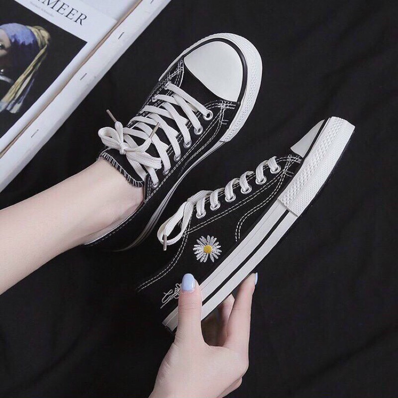 Giày thể thao vải đế đúc