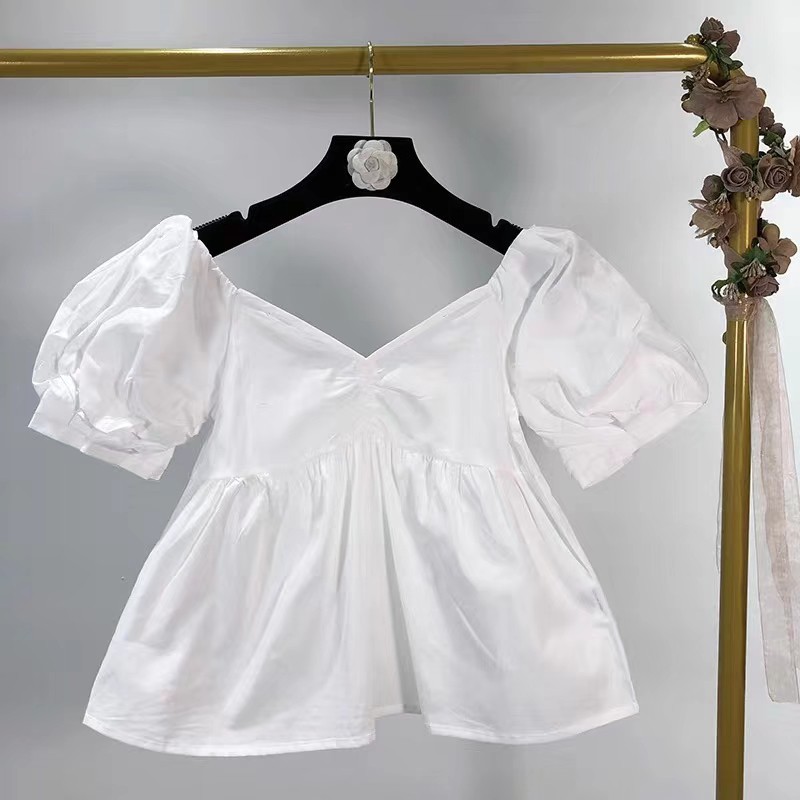 Áo babydoll tay ngắn chun vai + lưng, nhún dọc ngực (hình shop tự chụp)