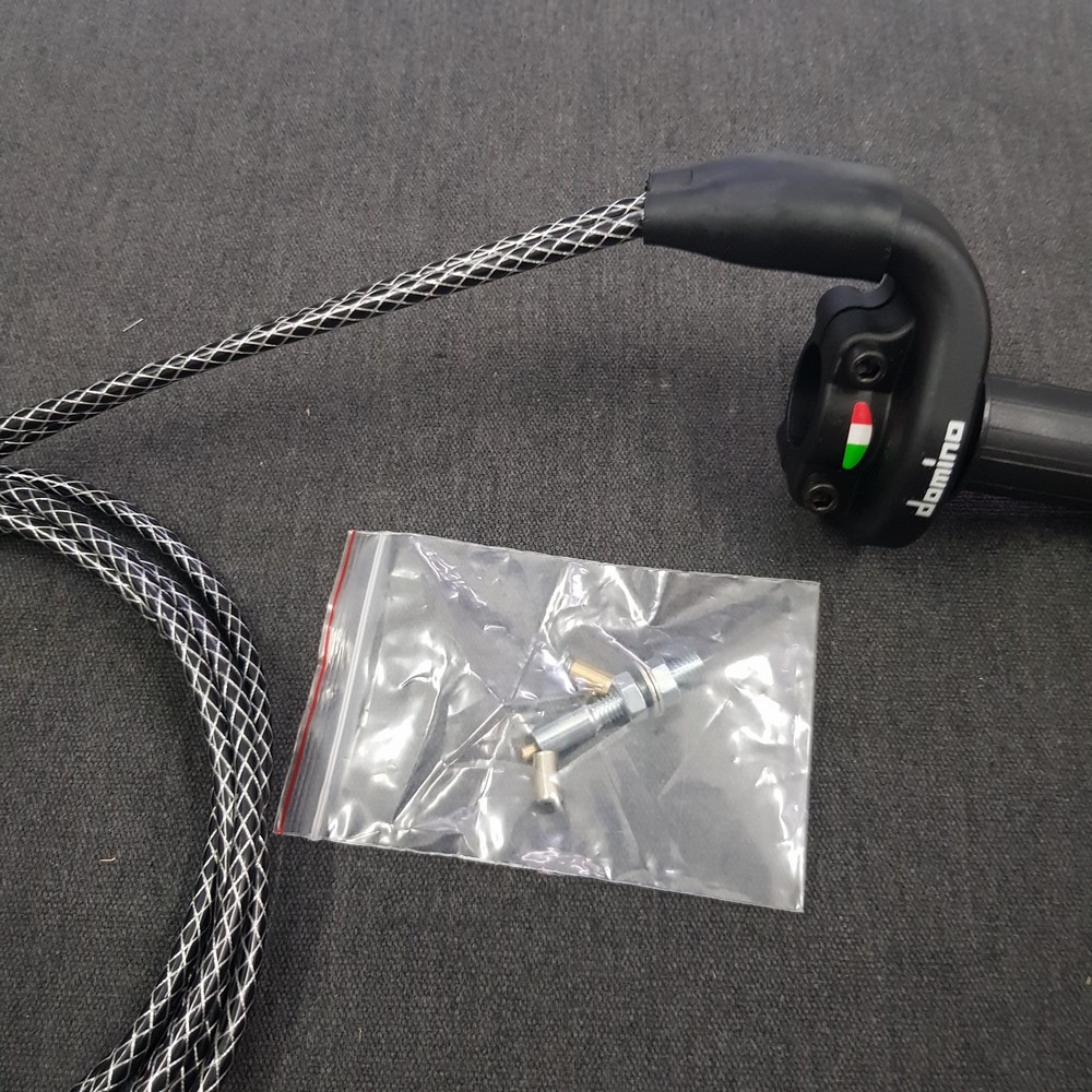 Cùm ga tăng tốc DOMINO 2 dây ga trên thích hợp sử dụng cho xe WINNER, EXCITER, SONIC, SATRIA XE GHI ĐÔNG