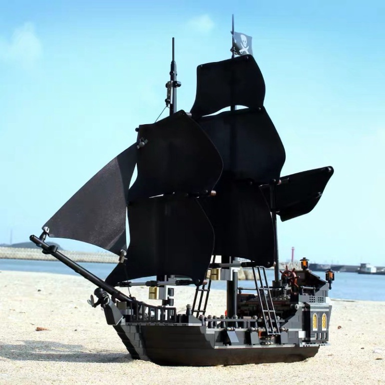 MÔ HÌNH CƯỚP BIỂN VÙNG CARIBE BỘ ĐỒ CHƠI XẾP HÌNH LẮP RÁP LEGO THUYỀN HẢI TẶC ĐEN 840 PCS pirates of the caribbean