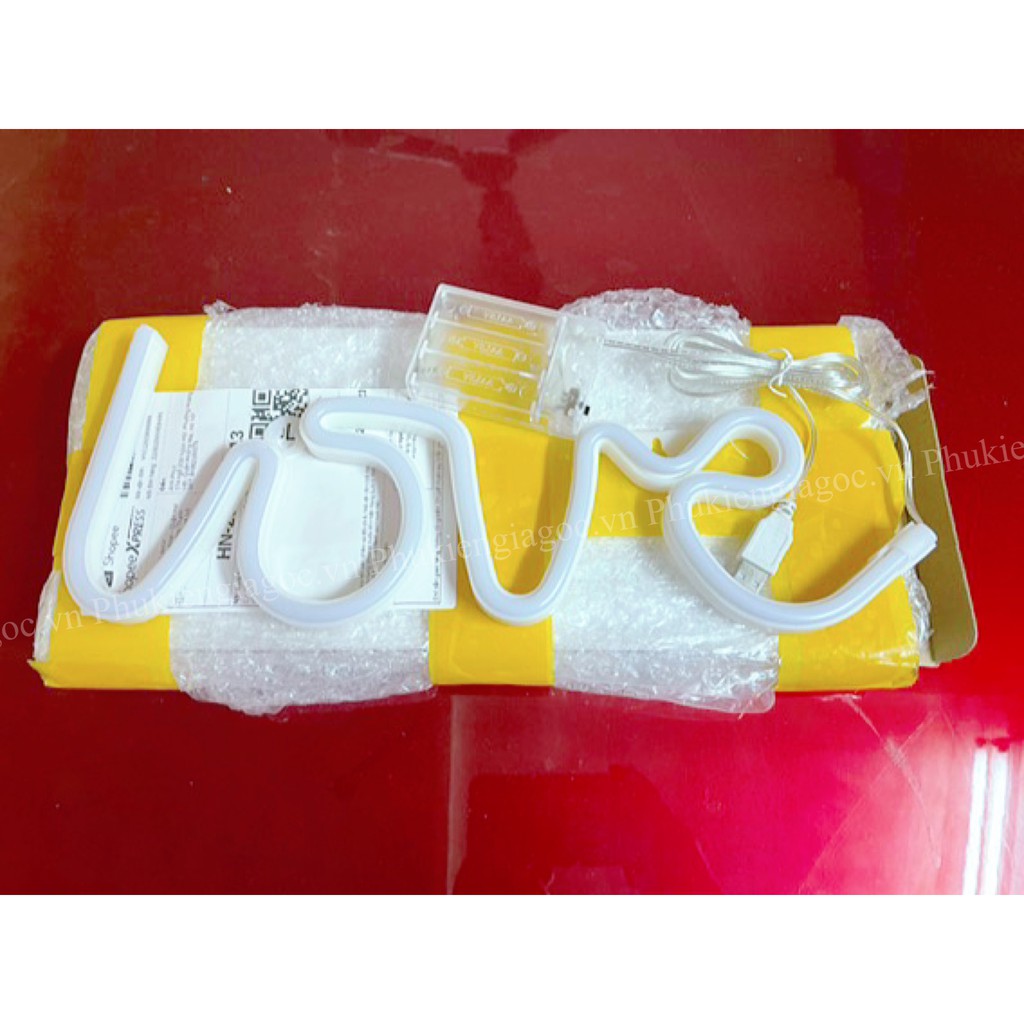 Đèn trang trí, đèn chữ LOVE huỳnh quang