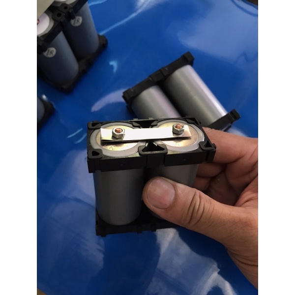 Pin LiFePO4 lithium sắt phốt phát 3.2V 10Ah-20Ah từ pin 32650 cho đèn năng lượng mặt trời đã có đủ mạch bảo vệ BMS