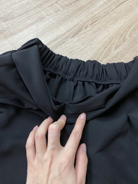 SET ÁO TRỄ VAI CROPTOP MIX QUẦN SOOC VẢI