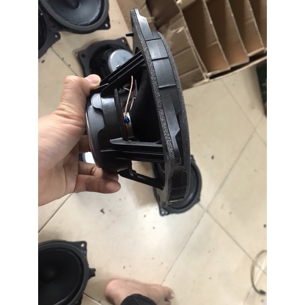 1 cai loa 16 cm xịn hiệu KIA -a 9000