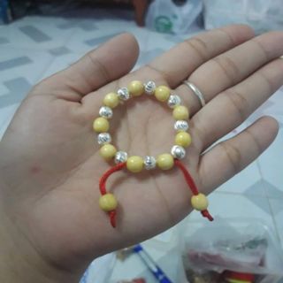 Com bo vòng dâu 9 bi bạc cho bé gái + 2 sợi chỉ đỏ may mắn