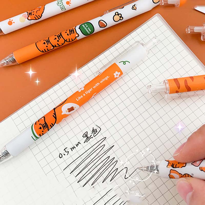 Bút bi mực màu đen ngòi 0.5mm thiết kế vỏ họa tiết hình chú hổ đáng yêu chất lượng cao
