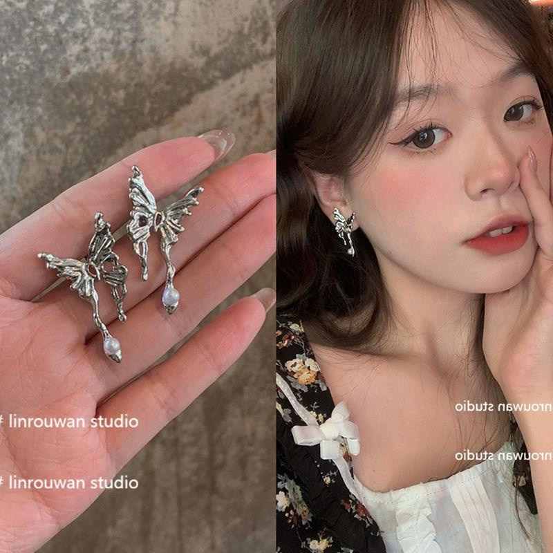 (MớI) Bông Tai HìNh BướM ĐíNh NgọC Trai Giả Xinh