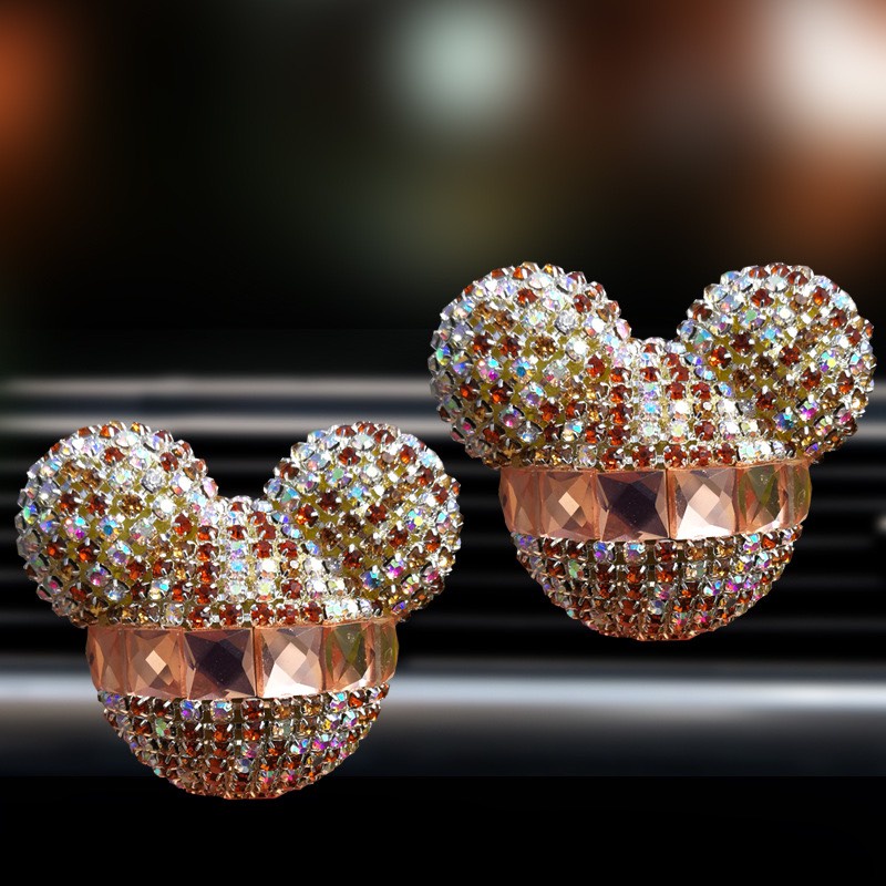 Trang Trí Cửa Gió Điều Hòa Xe Ô Tô Gấu BearBrick Sáp Thơm - Phụ Kiện Xe Hơi