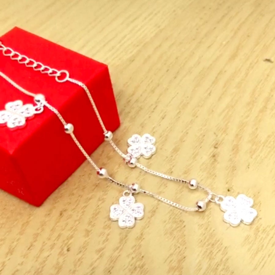 Lắc đeo tay nữ trang sức Bạc Quang Thản chất liệu bạc 925, kiểu lắc mềm mix cham cỏ bốn lá, phù hợp cho mọi lứa tuổi | BigBuy360 - bigbuy360.vn