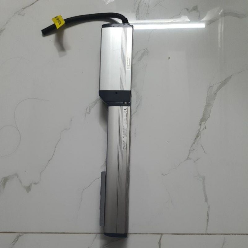 Trục z AIA made in japan