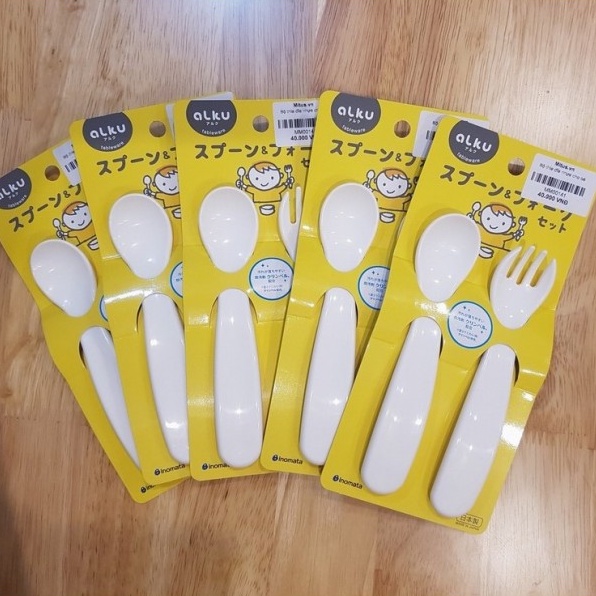 Set thìa dĩa Alku Nhật Bản cho bé tập ăn dặm