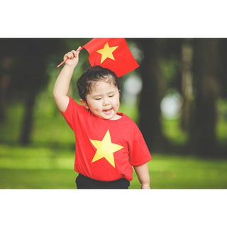 Đồng phục Áo cờ đỏ sao vàng - cổ vũ bóng đá Việt Nam dành cho trẻ em người lớn