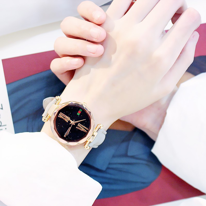 (Giá sỉ) Đồng hồ thời trang nữ Huans H68 dây da nhung.