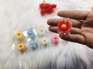 Gắp tóc 5 răng hoa cúc. KT 3,5 x 4cm