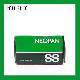 Film đen trắng FUJI NEOPAN SS 24 kiểu outdate