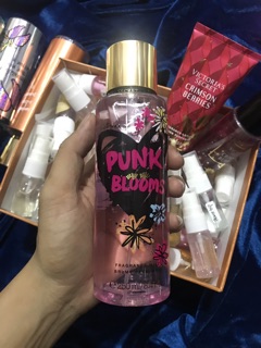 [TESTER]..::✨𝗖𝗢𝗠𝗕𝗢 20 Xịt Thơm Body Mist 𝗩𝗜𝗖𝗧𝗢𝗥𝗜𝗔'𝗦 𝗦𝗘𝗖𝗥𝗘𝗧 𝗥𝗔𝗡𝗗𝗢𝗠 đủ mùi✨::..