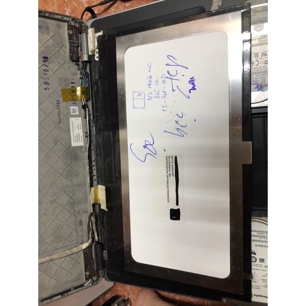 Màn laptop lỗi 12.5 slim 30pin chuẩn hd - lỗi hư 1/2 nhoè