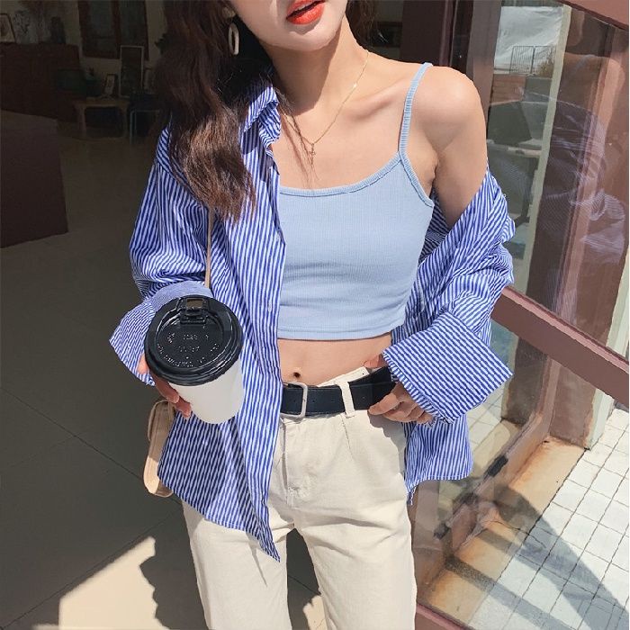 Áo hai dây dáng ngắn thiết kế đơn giản hợp thời trang