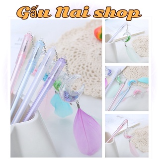 Bút nước tag hình trăng kèm lông chim cute