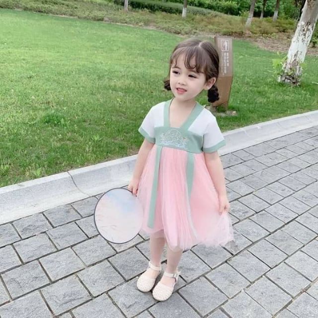 Hanbok cho bé diện tết