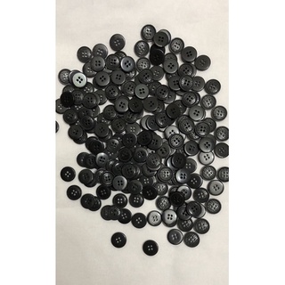 Cúc đen quần tây 4 lỗ gói 100 nút