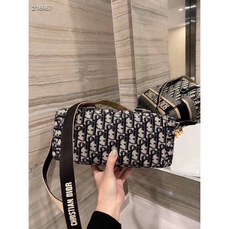 Túi đeo chéo DI.OR cao cấp