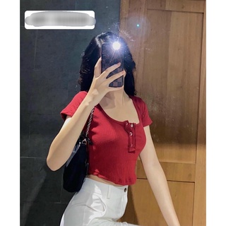 Áo thun gân cổ vuông nút bấm croptop MC