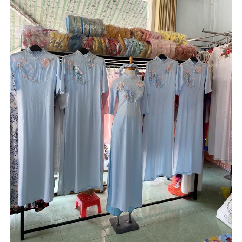 Áo dài bưng quả. áo dài bê lễ. thanh lý.