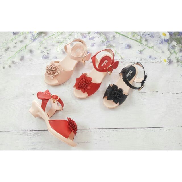 Sandal gót 3p đính hoa cho bé gái