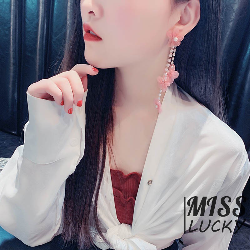 Khuyên tai nữ kiểu dáng thời trang phong cách Hàn Quốc