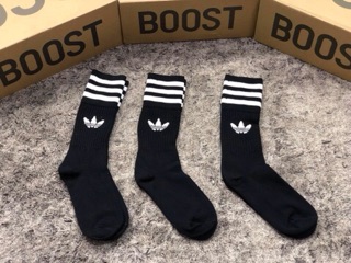 Tất adidas nữ cao cổ