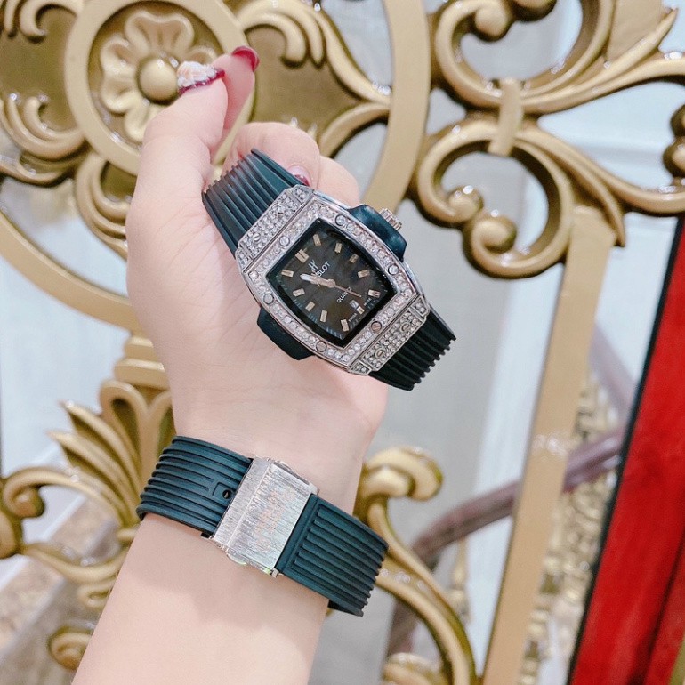 đồng hồ nữ đeo tay đẹp hublot cao cấp  mặt vuông dây cao su thời trang  freeship DHN 02