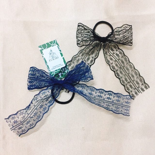 CỘT TÓC NƠ REN TIỂU THƯ ẢNH THẬT