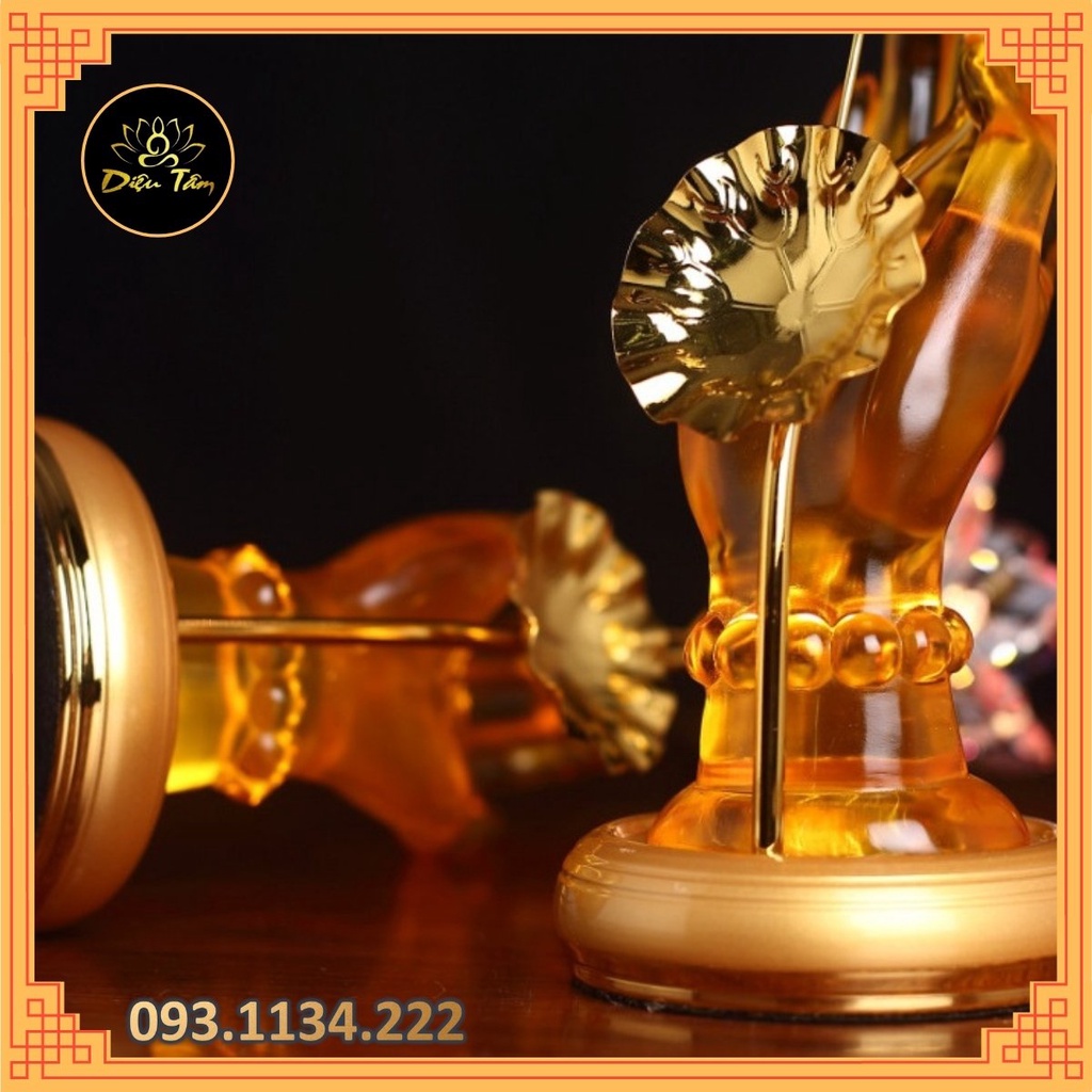 Đèn tay Phật đổi màu cầm hoa sen vàng