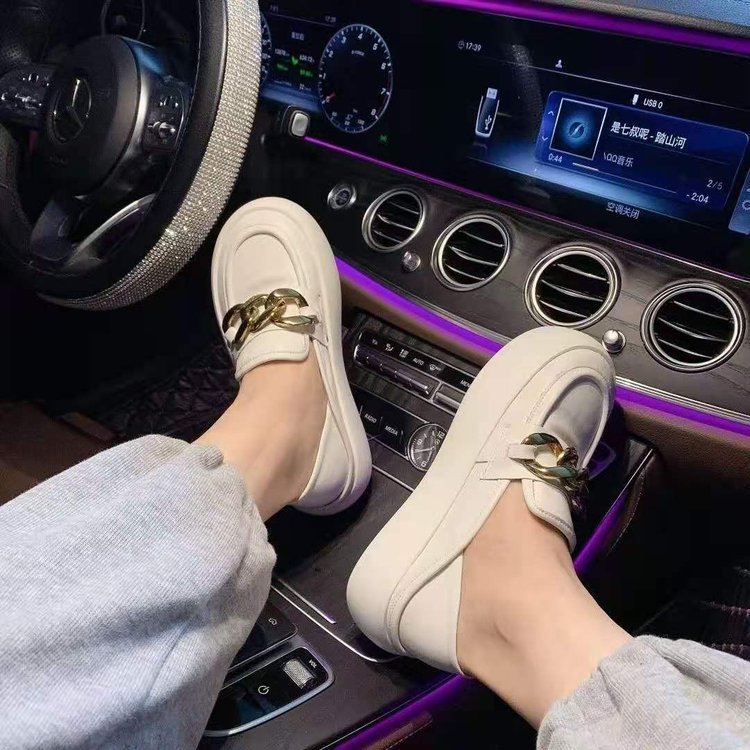 [ Mã 66CBSALE giảm 30K đơn 200K] Giày Lười Mũi Tròn Đế Thấp Phối Dây Xích Phong Cách Anh Quốc Dành Cho Nữ | BigBuy360 - bigbuy360.vn