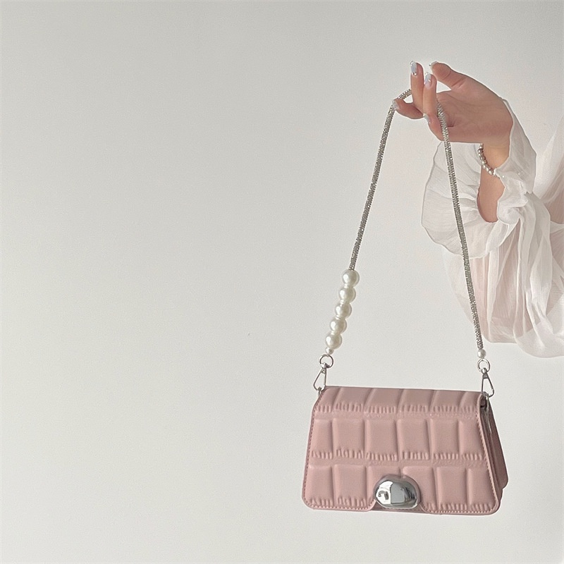 Túi Xách Đeo Vai Đính Đá Phối Dây Xích Ngọc Trai Đơn Giản Xinh Xắn