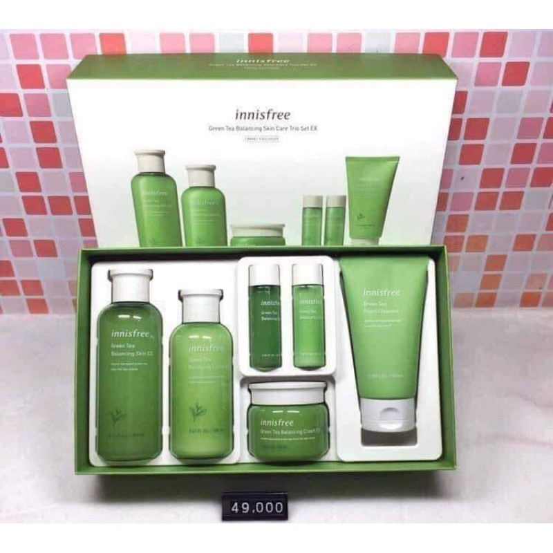 Set dưỡng da trà xanh INNISFREE