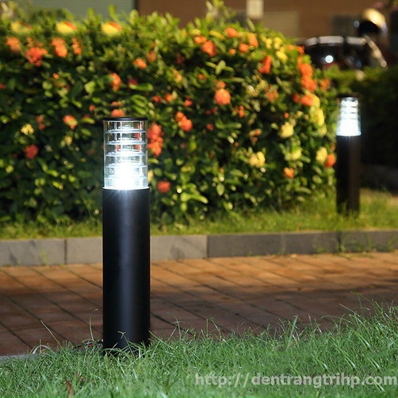 Đèn sân vườn trang trí kích thước 10x60cm
