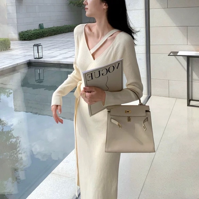 Váy len dáng suông mỏng nhẹ nhàng thời trang Hàn Quốc