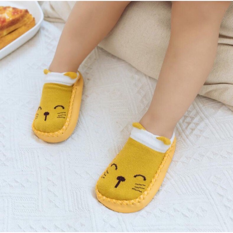 Giày tất tập đi cho bé (sz 11-12cm)