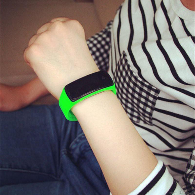 Đồng hồ điện tử màn hình cảm ứng LED | BigBuy360 - bigbuy360.vn