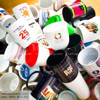 Ly sứ trắng trụ, quai tim, Ly quai màu hàng khuyến mãi đã in logo